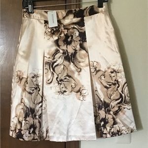 Lined gold and brown floral Banana Republic silk skirt.